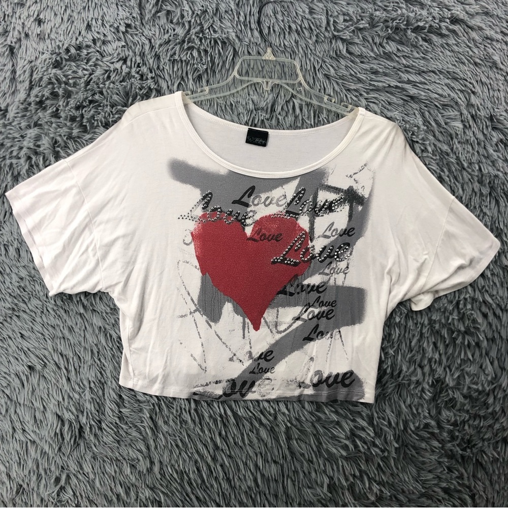 Daytrip Shirt Womens Medium Embellished Love Heart Crop White Shirt Soft